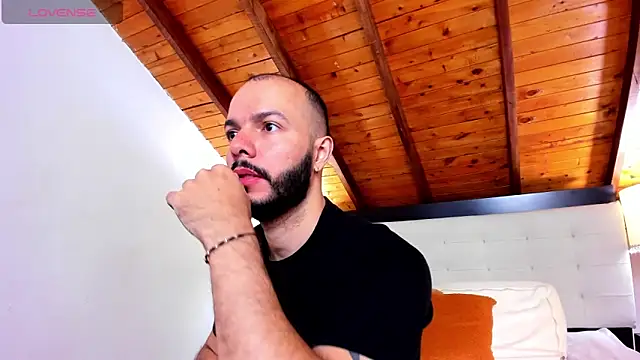 Tom Bailey online show from 10/05/25, 12:14