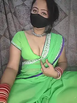 Snapshot of priya__angel chatting on 10/25/25, 04:53 priya  angel online show from 10/25/25, 04:53