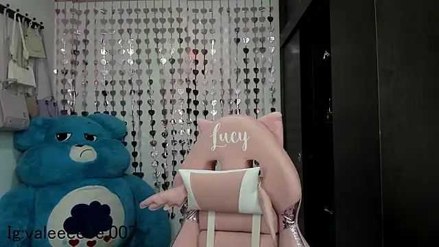 lucyy tay online show from 12/07/24, 03:25