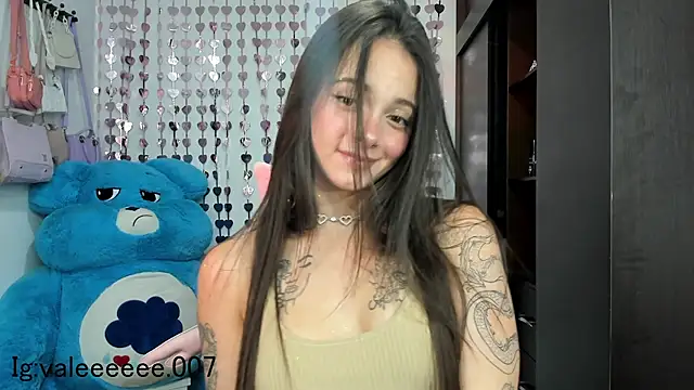 lucyy tay online show from 12/12/24, 10:20