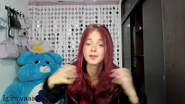 lucyy tay online show from 01/28/25, 10:01