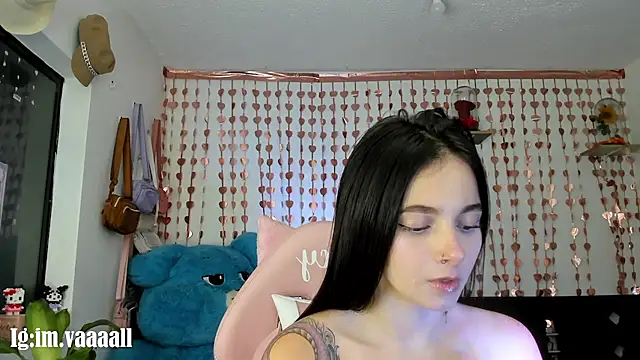 lucyy tay online show from 09/10/25, 09:59