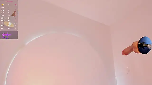 Snapshot of AllisonRoberts_ chatting on 11/20/25, 11:32 AllisonRoberts online show from 11/20/25, 11:32