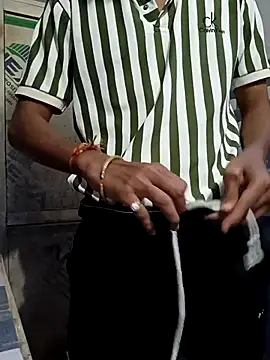 hotvarunrita online show from 10/23/25, 04:23