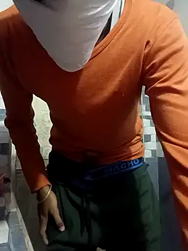 hotvarunrita online show from 11/28/25, 03:31