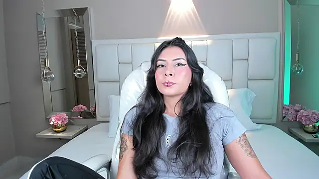 Snapshot of JessyEvans chatting on 11/15/25, 07:32 JessyEvans online show from 11/15/25, 07:32