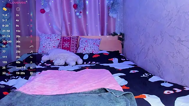 Snapshot of SweeteRose_Royce chatting on 01/30/25, 04:24 SweeteRose Royce online show from 01/30/25, 04:24