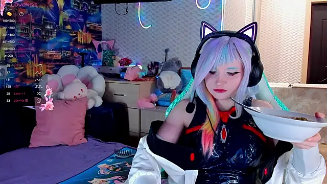 Snapshot of SweeteRose_Royce chatting on 11/10/25, 05:34 SweeteRose Royce online show from 11/10/25, 05:34