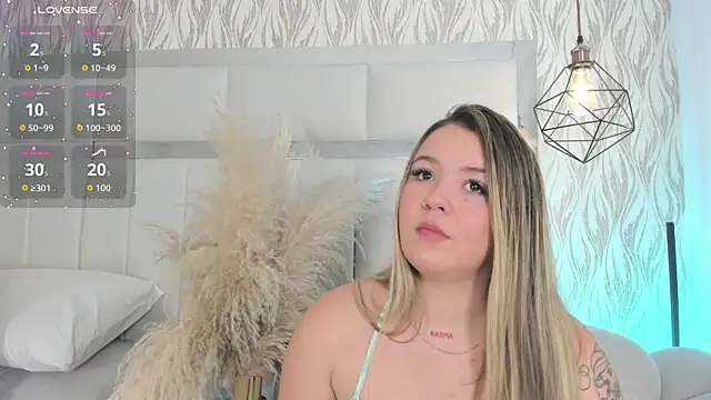 Snapshot of 1m_dalhia chatting on 11/21/25, 08:40 1m dalhia online show from 11/21/25, 08:40