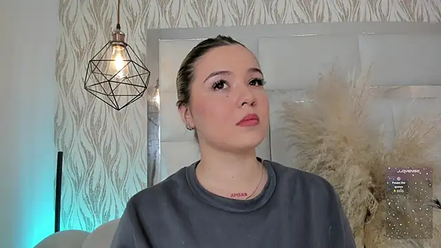 Snapshot of 1m_dalhia chatting on 12/03/25, 09:02 1m dalhia online show from 12/03/25, 09:02