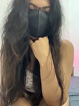 Snapshot of Angel_Zaara chatting on 10/15/25, 07:14 Angel Zaara online show from 10/15/25, 07:14