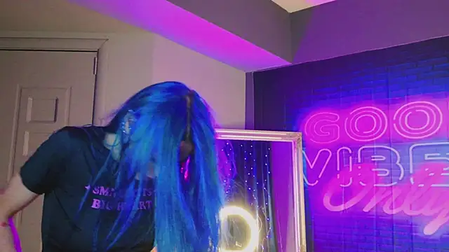 AriaVoss online show from 12/07/24, 08:38