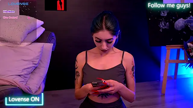 AriaVoss online show from 09/25/25, 08:45