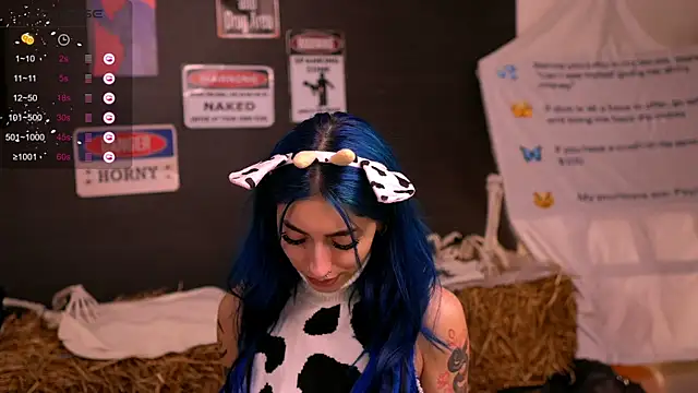 AriaVoss online show from 10/30/25, 10:54