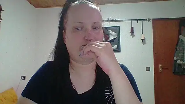 Snapshot of _squirty_cum_lady_ chatting on 09/20/25, 07:26 squirty cum lady online show from 09/20/25, 07:26