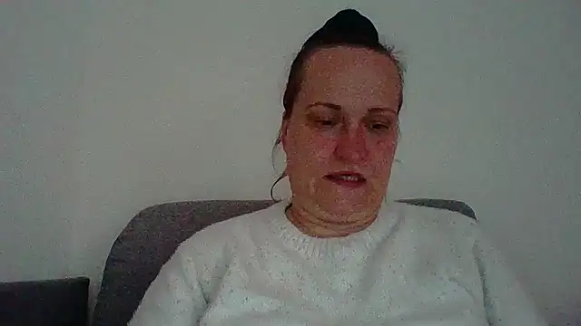 Snapshot of _squirty_cum_lady_ chatting on 09/30/25, 02:11 squirty cum lady online show from 09/30/25, 02:11