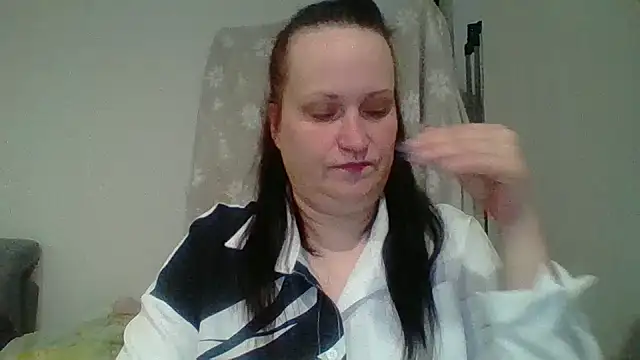 Snapshot of _squirty_cum_lady_ chatting on 11/12/25, 04:07 squirty cum lady online show from 11/12/25, 04:07