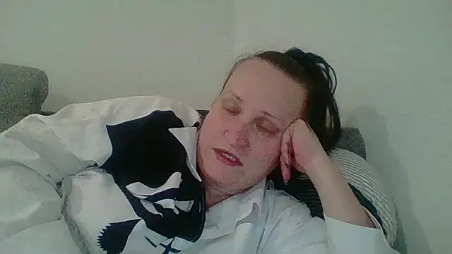 Snapshot of _squirty_cum_lady_ chatting on 11/22/25, 06:51 squirty cum lady online show from 11/22/25, 06:51