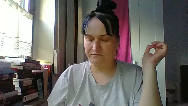  squirty cum lady  online show from 06/10/26, 07:13