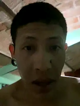 Snapshot of nowex18 chatting on 10/24/25, 01:46 nowex18 online show from 10/24/25, 01:46