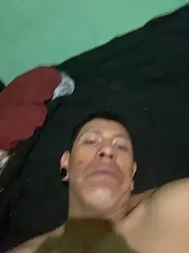 Snapshot of nowex18 chatting on 10/26/25, 01:55 nowex18 online show from 10/26/25, 01:55