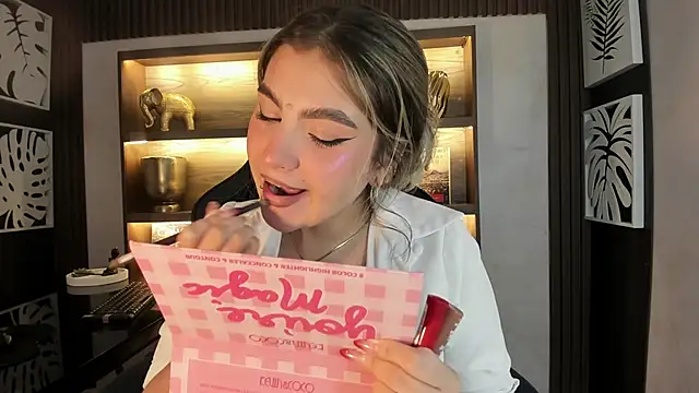 SamantaBone online show from 01/13/25, 12:30