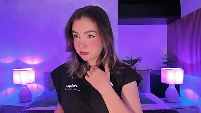 SamantaBone online show from 10/17/25, 10:45