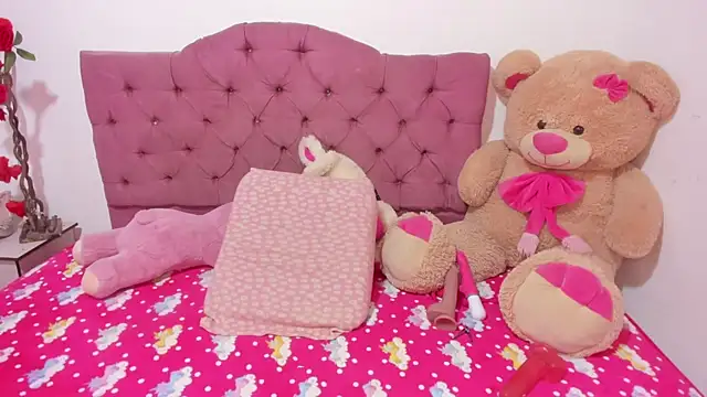 Dana Jeins online show from 07/21/26, 03:47