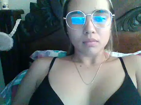 Snapshot of trianabell chatting on 02/03/25, 07:52 trianabell online show from 02/03/25, 07:52