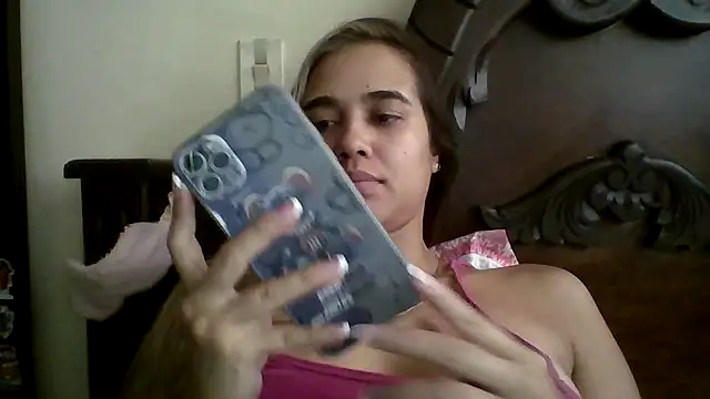 trianabell online show from 09/27/25, 03:28