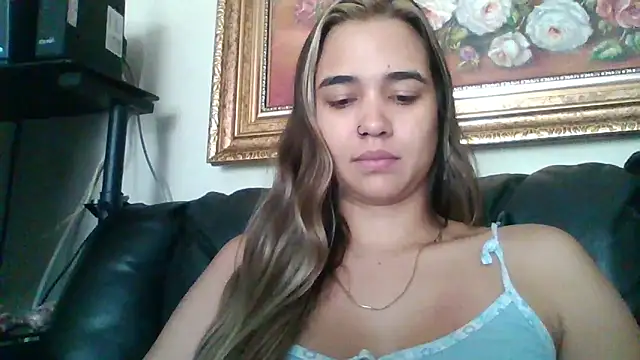 trianabell online show from 10/12/25, 04:50