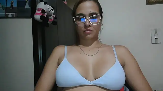 trianabell online show from 07/02/26, 03:23