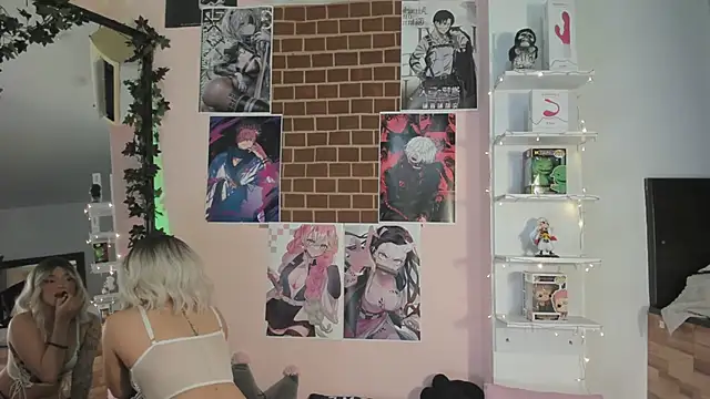 sensualkattt online show from 12/13/24, 12:06