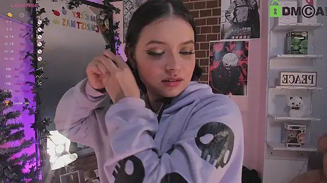 sensualkattt online show from 01/07/25, 06:14