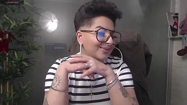 BustyAllyy online show from 12/14/24, 08:29