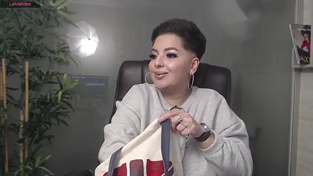 BustyAllyy online show from 01/15/25, 08:48
