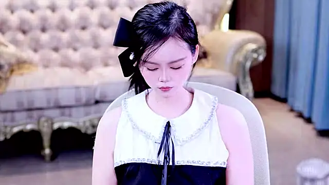lilies-sweet online show from 07/25/26, 12:36