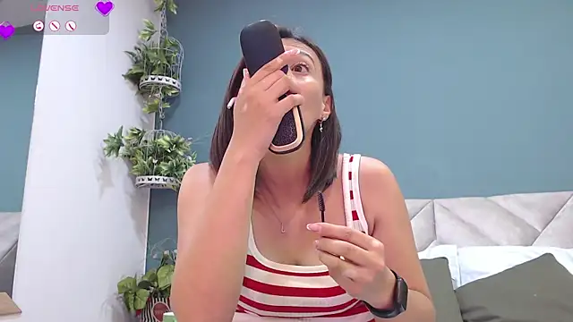SharisWillian online show from 01/08/25, 06:20