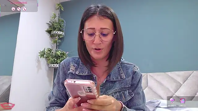SharisWillian online show from 01/18/25, 01:40