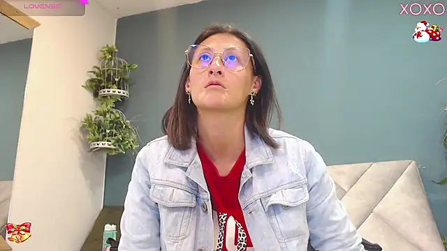 SharisWillian online show from 11/28/25, 03:31