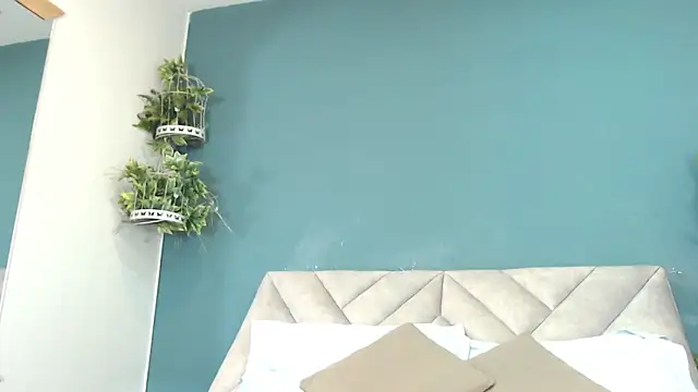 SharisWillian online show from 06/10/26, 03:39