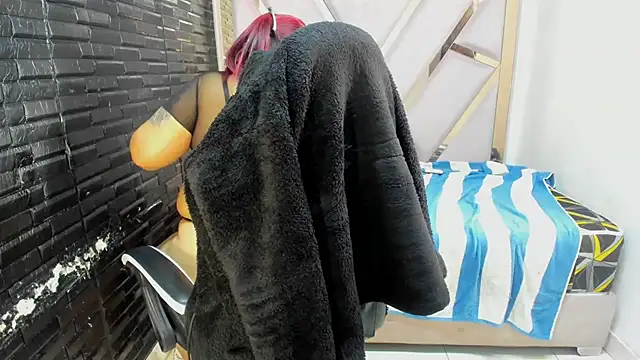 DaianaLutz online show from 10/23/25, 01:54