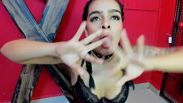 Foxy Assh  online show from 06/12/26, 06:34