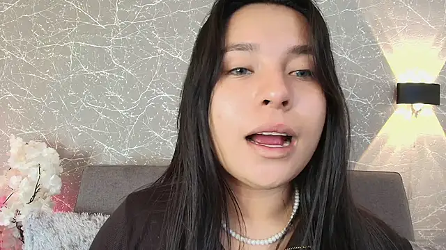 mia roux13 online show from 01/19/25, 07:15