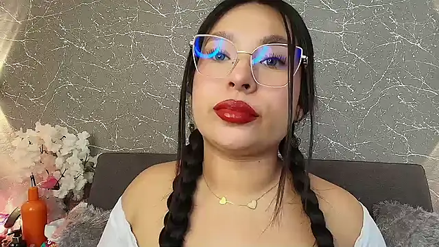mia roux13 online show from 01/30/25, 07:48