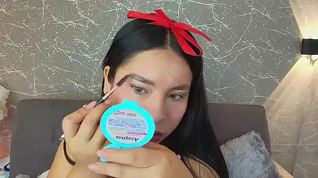 mia roux13 online show from 02/02/25, 04:15