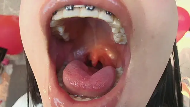 mia roux13 online show from 02/18/25, 01:43