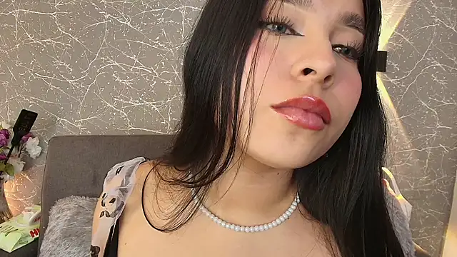mia roux13 online show from 02/26/25, 10:09