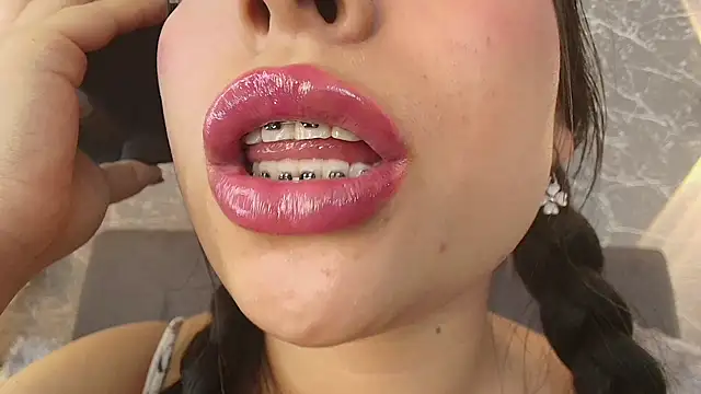 mia roux13 online show from 03/01/25, 01:11