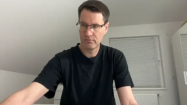 zxzx cam1 online show from 05/29/26, 05:11